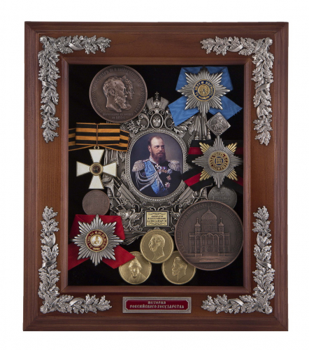 Ключница "Александр III" мал. 34х30х9 см.
